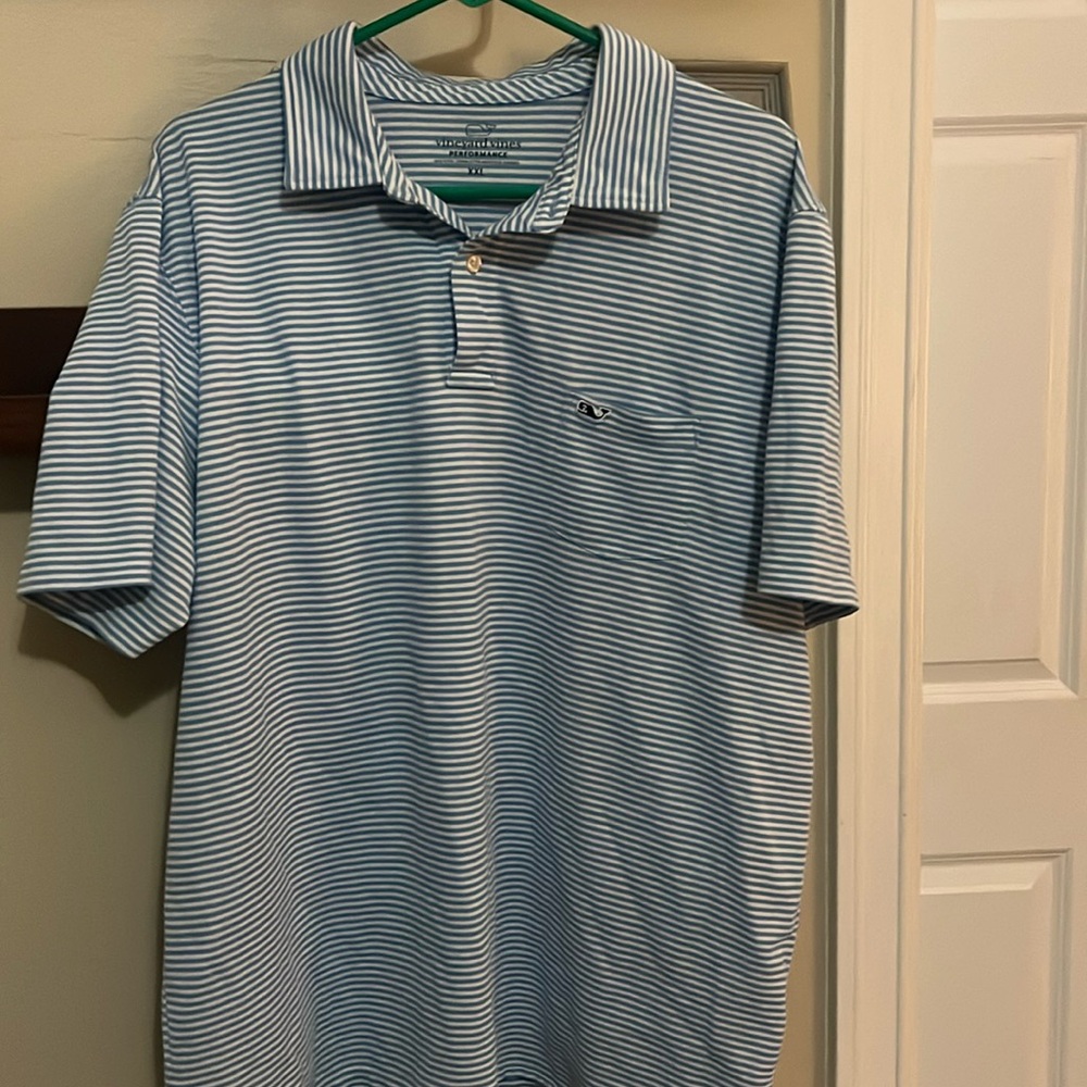 Vineyard Vines Performance - image 1